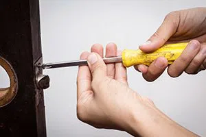 General Locksmith Store Seffner, FL 813-261-6641 - unlock-door